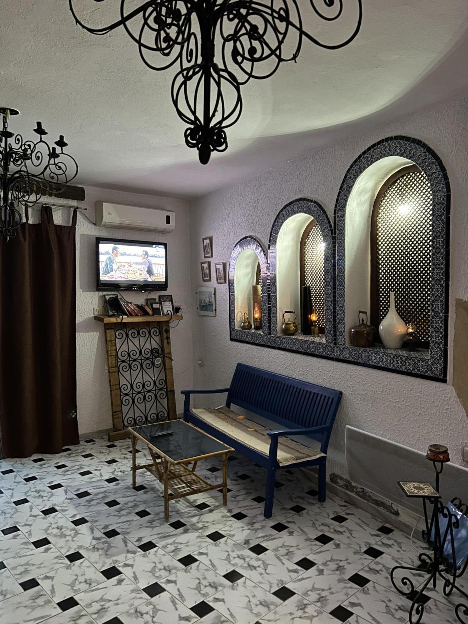 Hotel L'Artisan Harqalah Exterior foto
